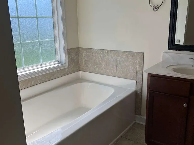 5911 Crown Ridge Ct — Photo 14