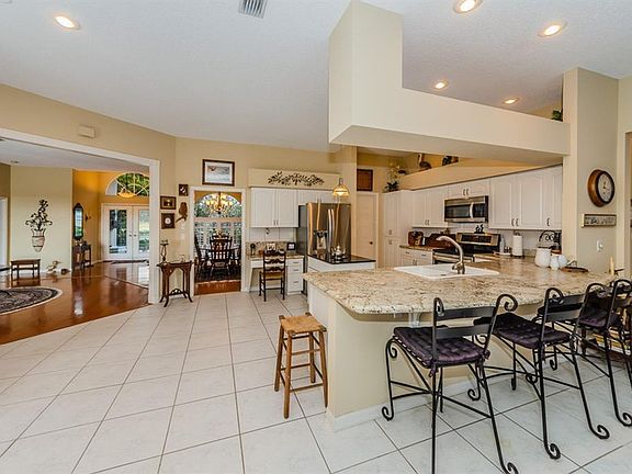 3rd image of 3160 Crescent Oaks Blvd