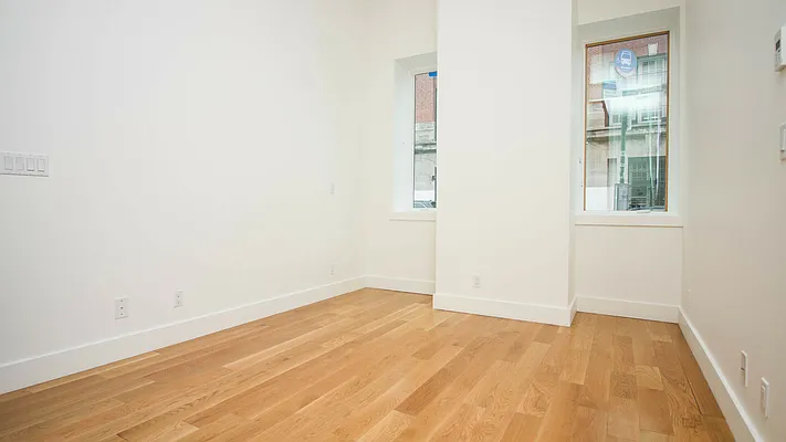 Rented by Nooklyn NYC LLC | media 4