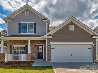 3941 Village Blvd NW, Conover, NC 28613