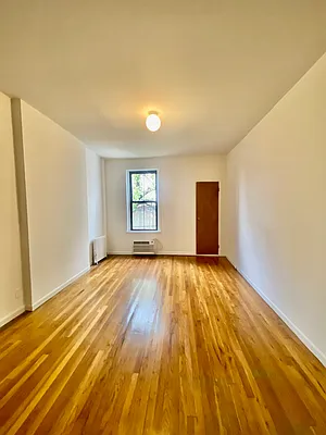 Rented by CMV Realty Inc. | media 7