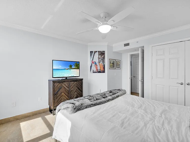 5049 N Highway A1A #1905 — Photo 28