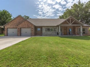 9715 N Osage Dr W, Sperry, OK 74073