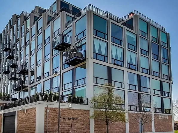 61 W 15th St APT 504, Chicago, IL 60605