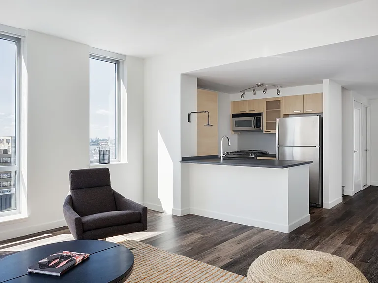 88 Leonard — Photo 9
