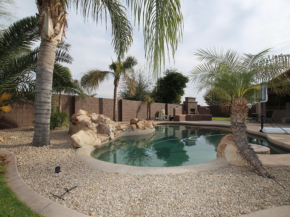 1st image of 3905 N 144th Dr