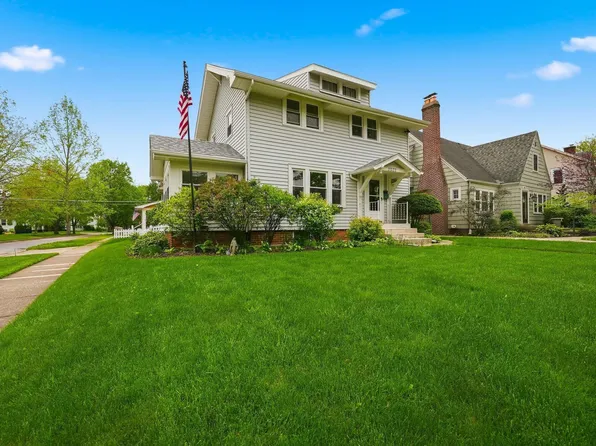 2022 Lawndale Dr, Fort Wayne, IN 46805