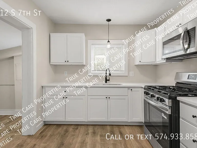 212 S 7th St — Photo 8