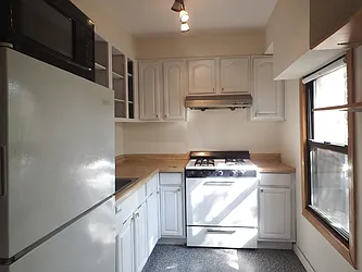 Rented by Brooklyn Heights Real Estate Inc