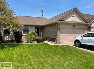 25383 Lord Dr, Chesterfield, MI