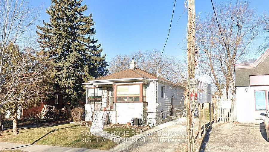 1st image of 12 Connaught Ave
