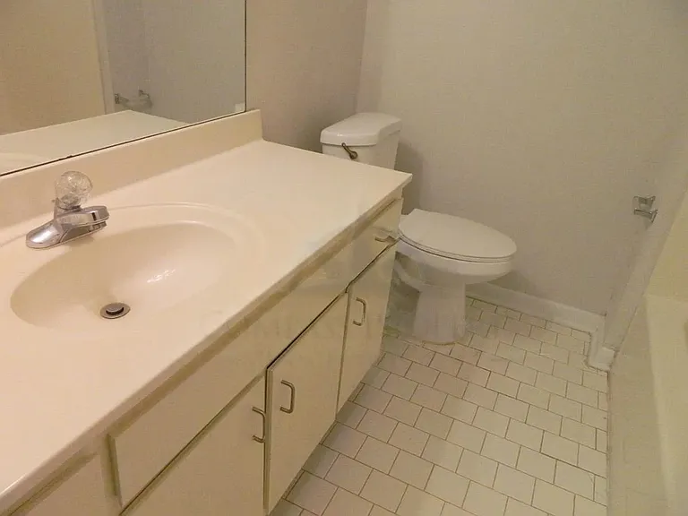 541 Timber Ridge Ct — Photo 4