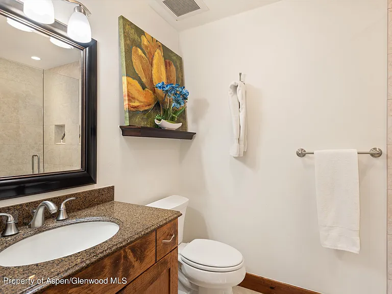 374 Meadow Ranch Dr — Photo 15