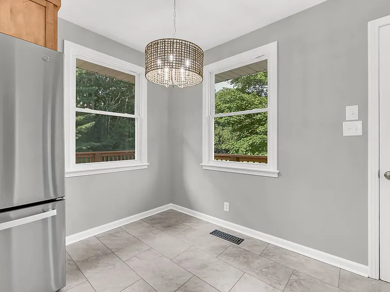 613 Channell Dr — Photo 8