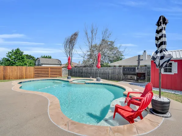 3434 Newgate St, Midlothian, TX 76065