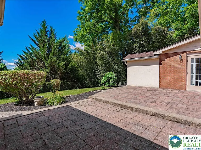 3608 S Highland St — Photo 79