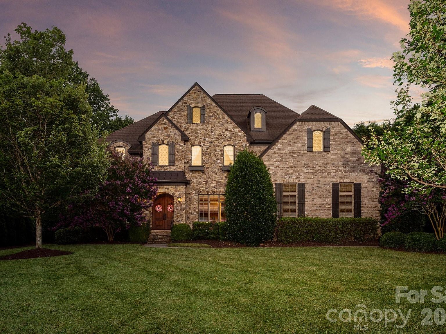227 Glenmoor Dr — The Club at Longview