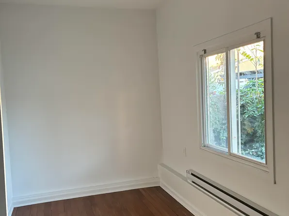 178 Orient Street image 8 of 9