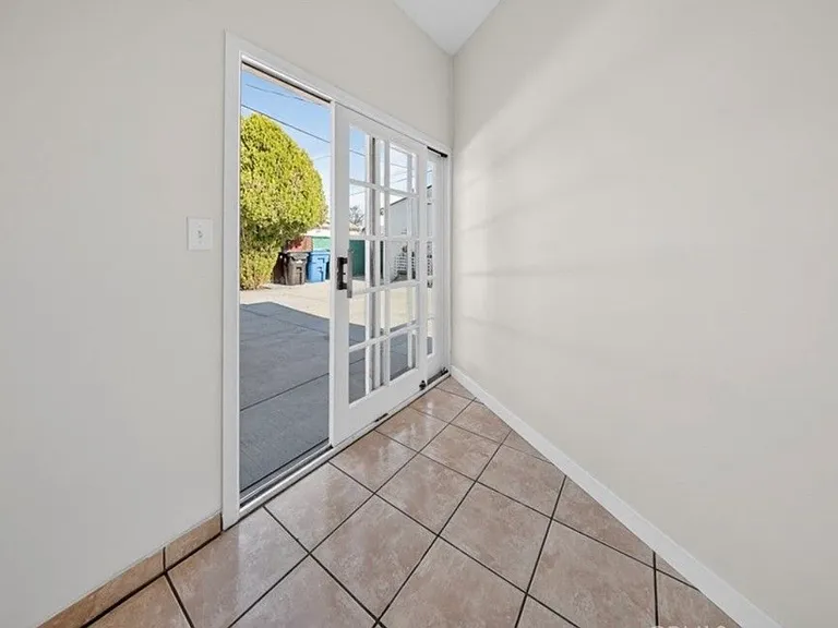 8100 Bellaire Ave — Photo 12