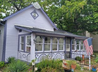 380 W Broadway St, Greenwood, IN 46142