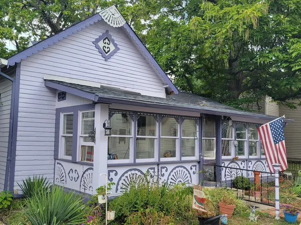 380 W Broadway St, Greenwood, IN 46142