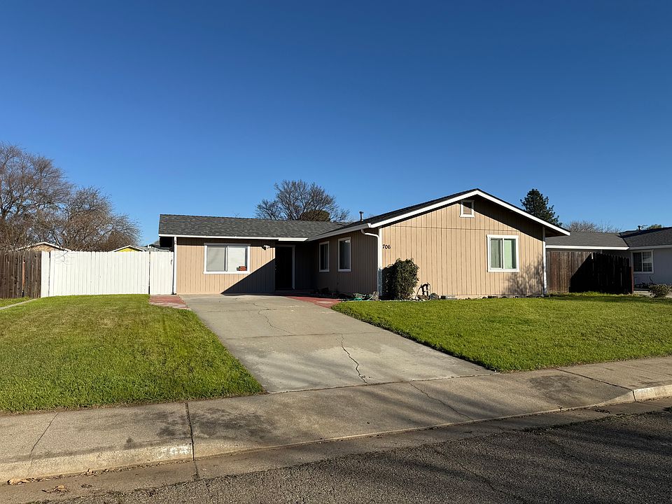 1st image of 706 Spyglass Dr