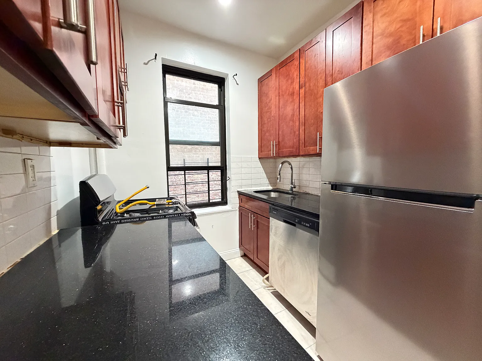30 Dongan Place — Photo 4