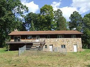 2nd image of 111 Tall Timber Ln