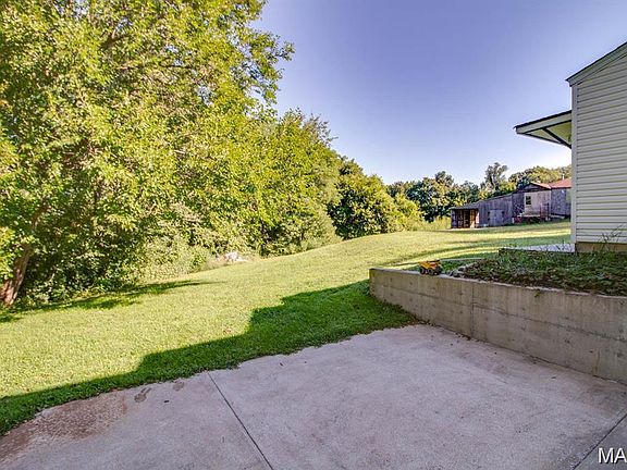 2nd image of 5158 S Mississippi River Rd