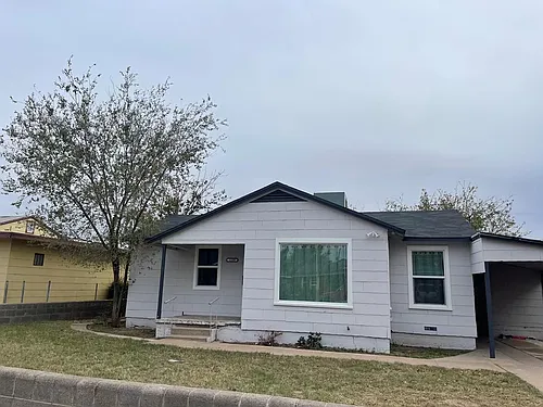 1209 W 20th St Photo 1