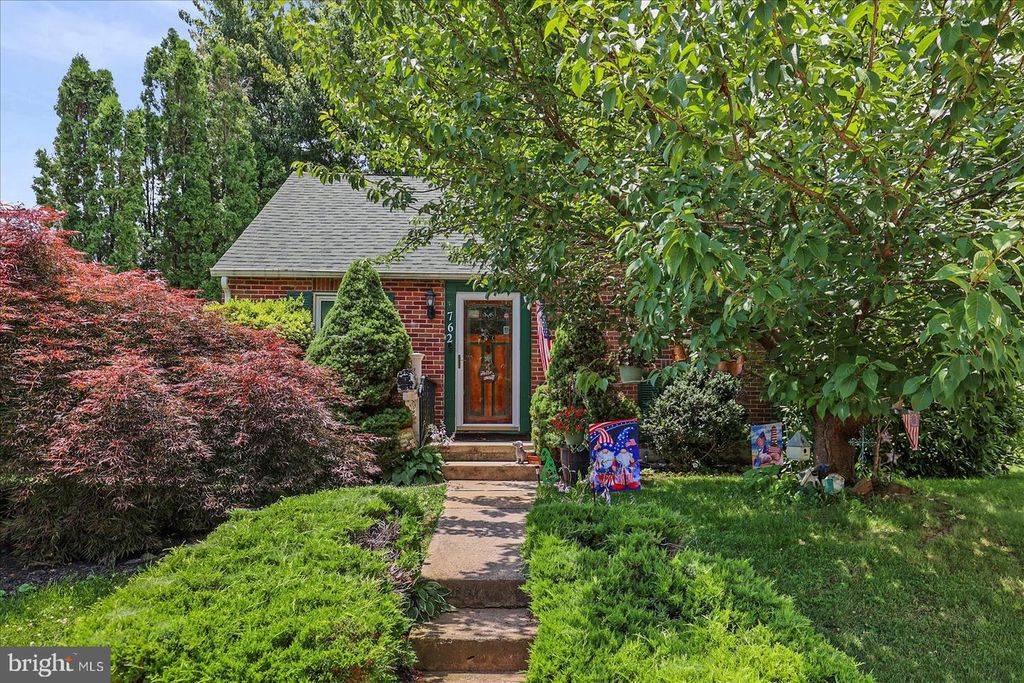 762 Priority Rd, York, PA - View 2