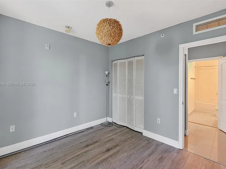 652 NE 63rd St #103 — Photo 16