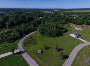 13 Rivers Ridge Ct, Cheboygan, MI 49721