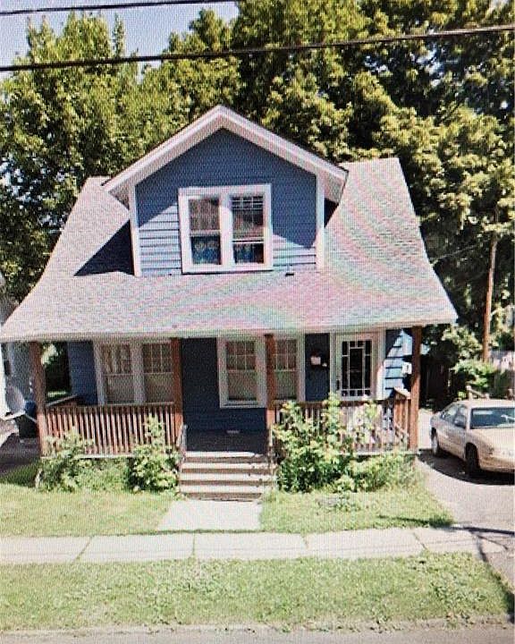 1st image of 226 W Pleasant Ave