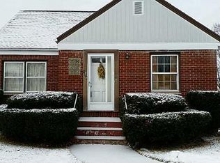 178 Lamont Dr, Amherst, NY 14226