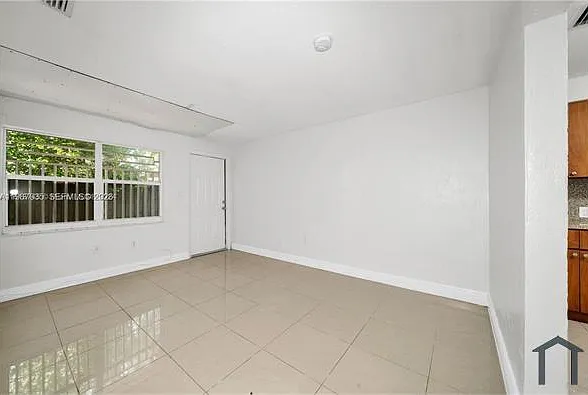 5545 NW 3rd Ave #W — Photo 2