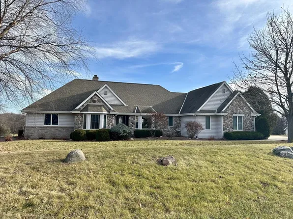 1336 Parkview DRIVE, Hubertus, WI 53033
