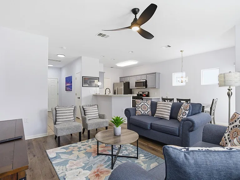 7510 Lazy Creek Dr #A — Photo 2