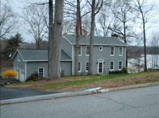 139 Chestnut Lake Dr, Inman, SC 29349