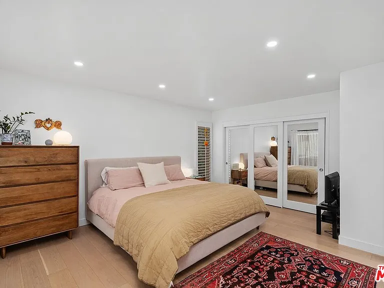 11260 Overland Ave #12D — Photo 18