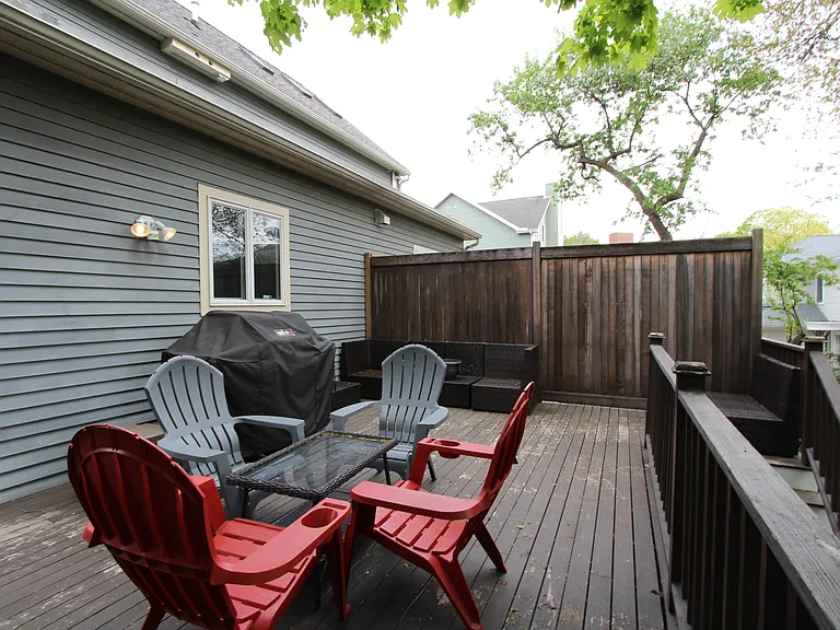 31 Florence St #31 — Photo 46
