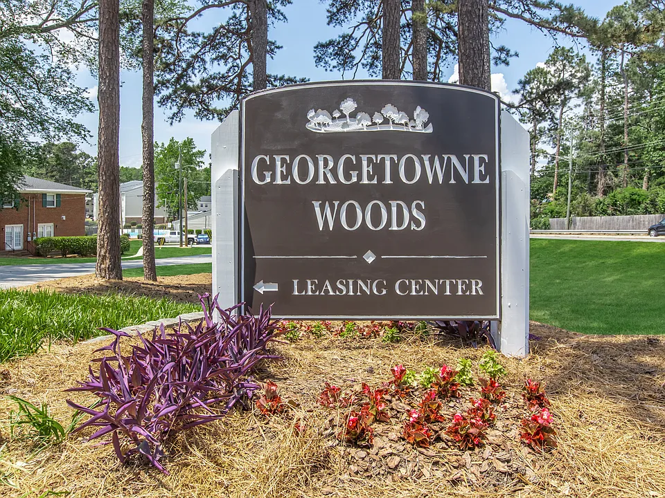 Georgetowne Woods