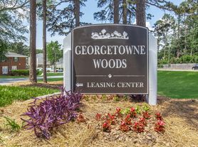 Georgetowne Woods