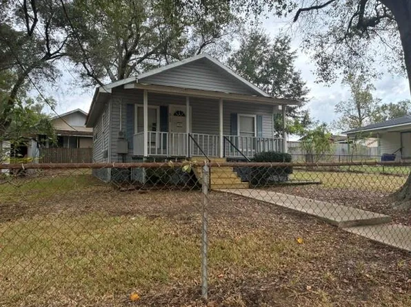 917 Elm St S, Hodge, LA 71247