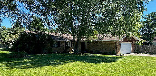 1st image of 5795 Phillip Dr