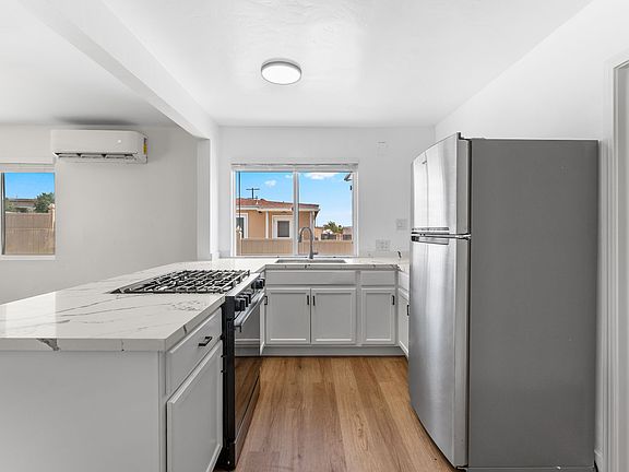 4th image of 1992 Westinghouse St #1992