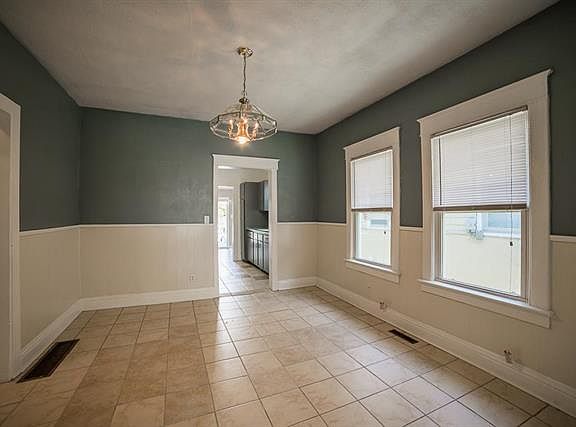 5th image of 309 N Wheeling Ave