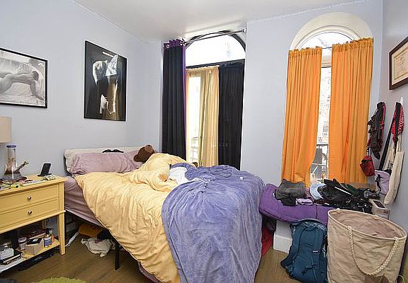 3rd image of 484 Harman St #1A