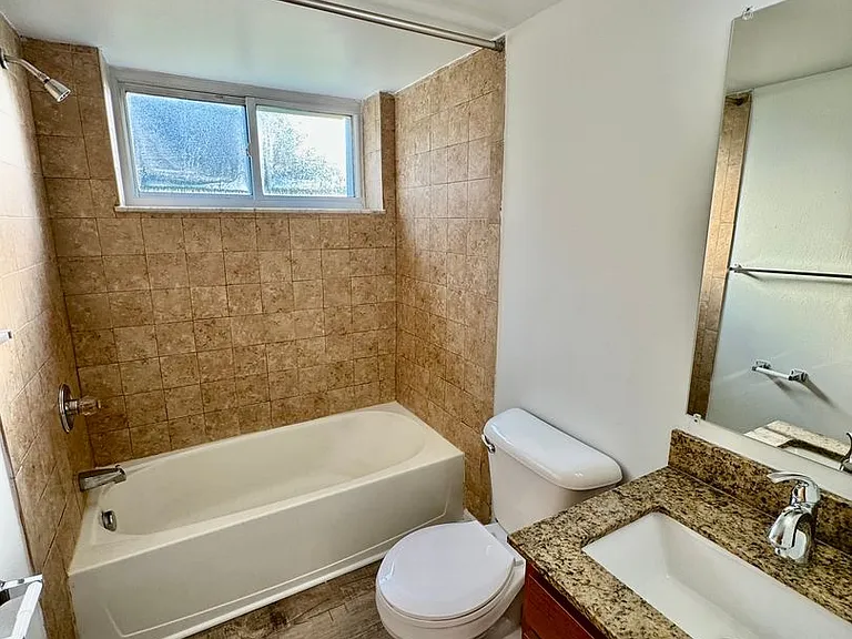 1117 Lathers Ave — Photo 6