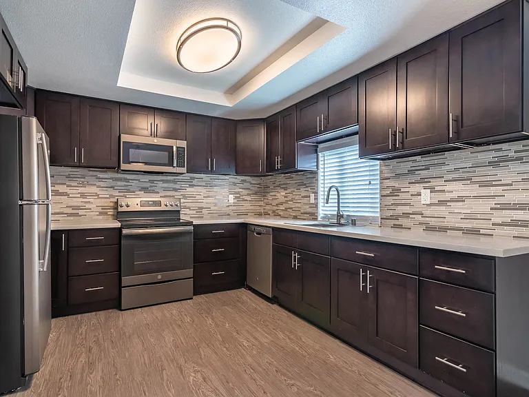 Canyon Crest Views Apartments — Photo 23